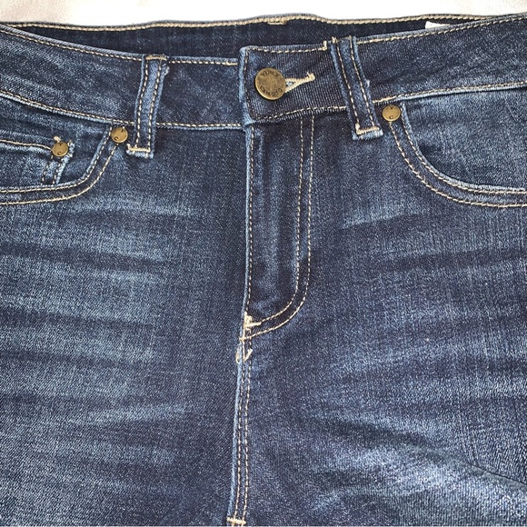 Vince Camuto Womens Jeans Size 27 Size 4 Dark Blue Wash Slim Leg Raw Angled Hem - Picture 4 of 12